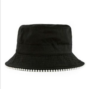 LF pearl trim bucket hat